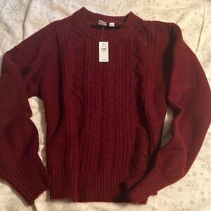Gap sweater NWT